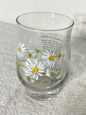 Vintage Dominion Glass April Daisy Flower of the Month Footed Tumbler
